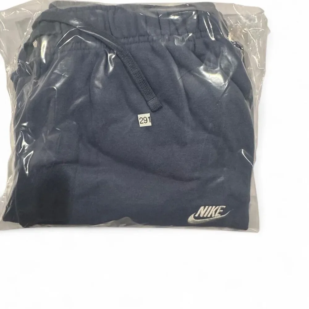 Nike Women's Blue and Navy Joggers-tracksuits
